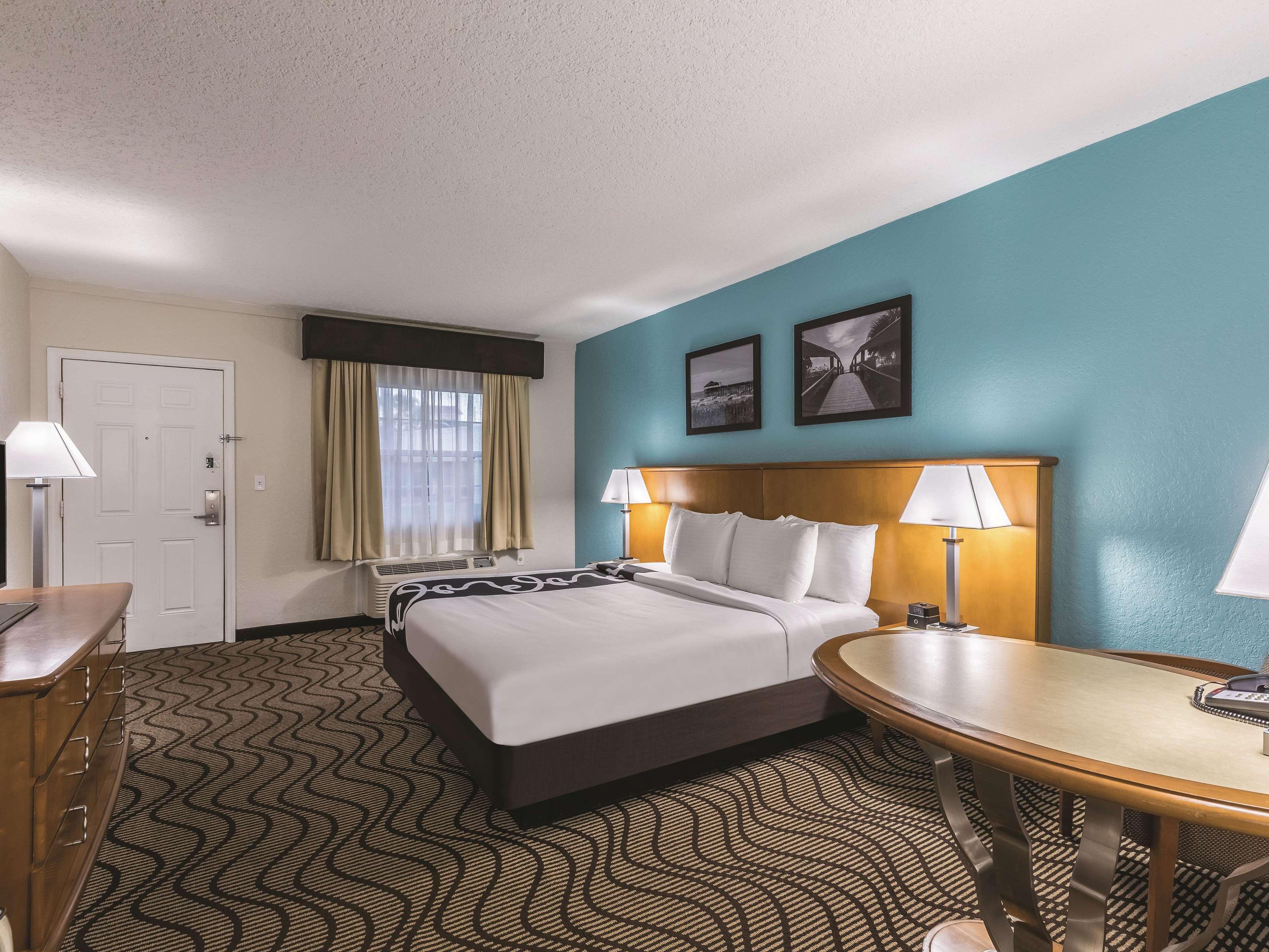 La Quinta Inn By Wyndham Cocoa Beach-Port Canaveral Екстериор снимка