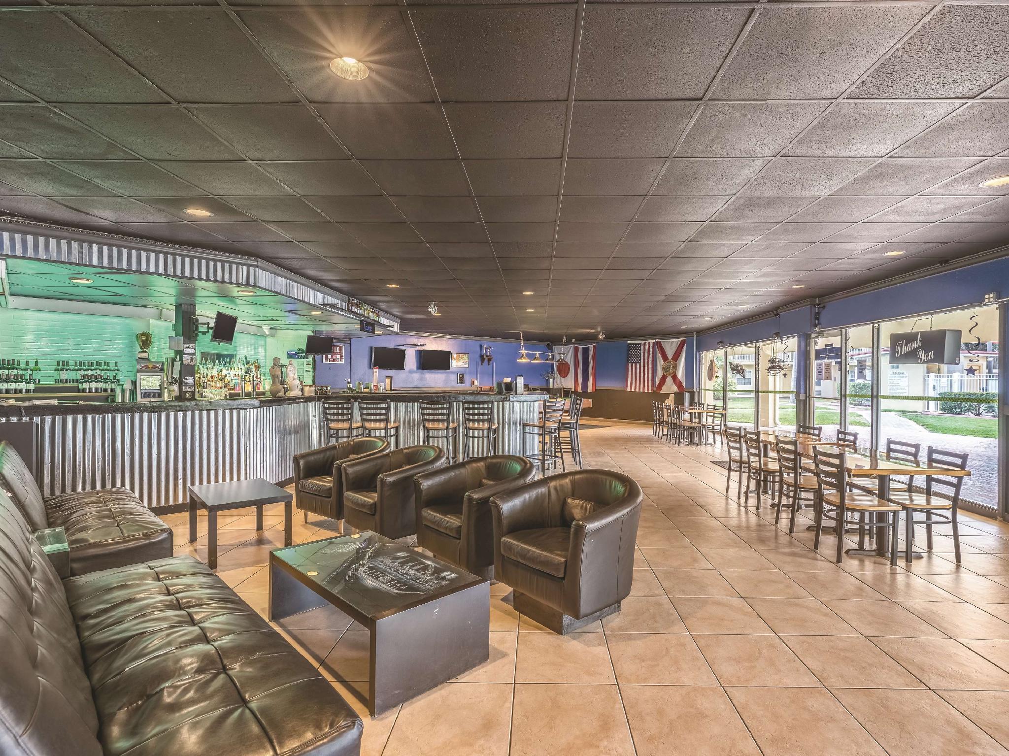 La Quinta Inn By Wyndham Cocoa Beach-Port Canaveral Екстериор снимка