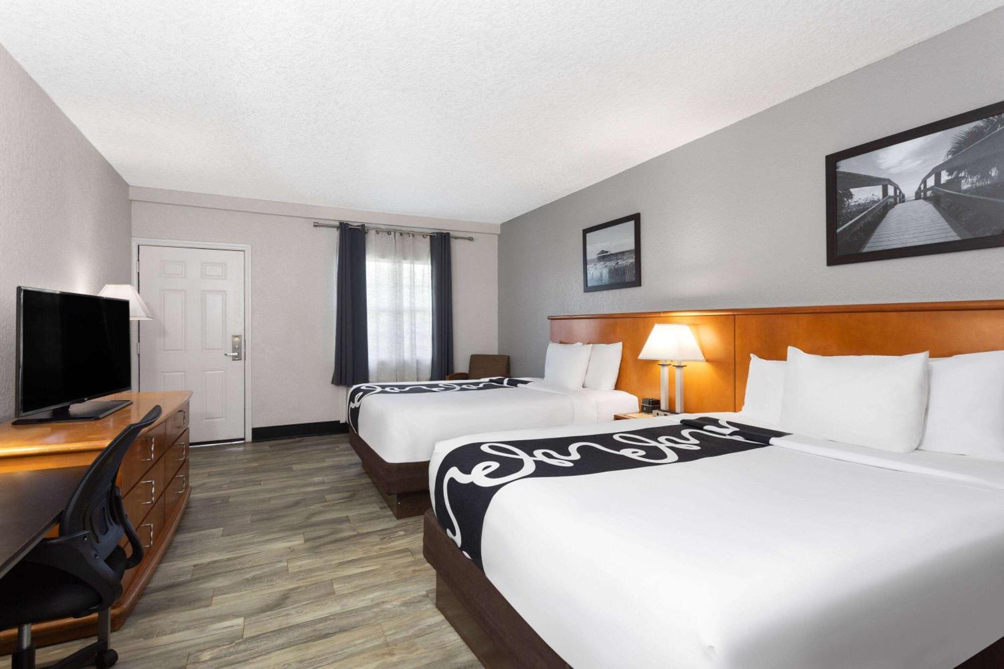La Quinta Inn By Wyndham Cocoa Beach-Port Canaveral Екстериор снимка