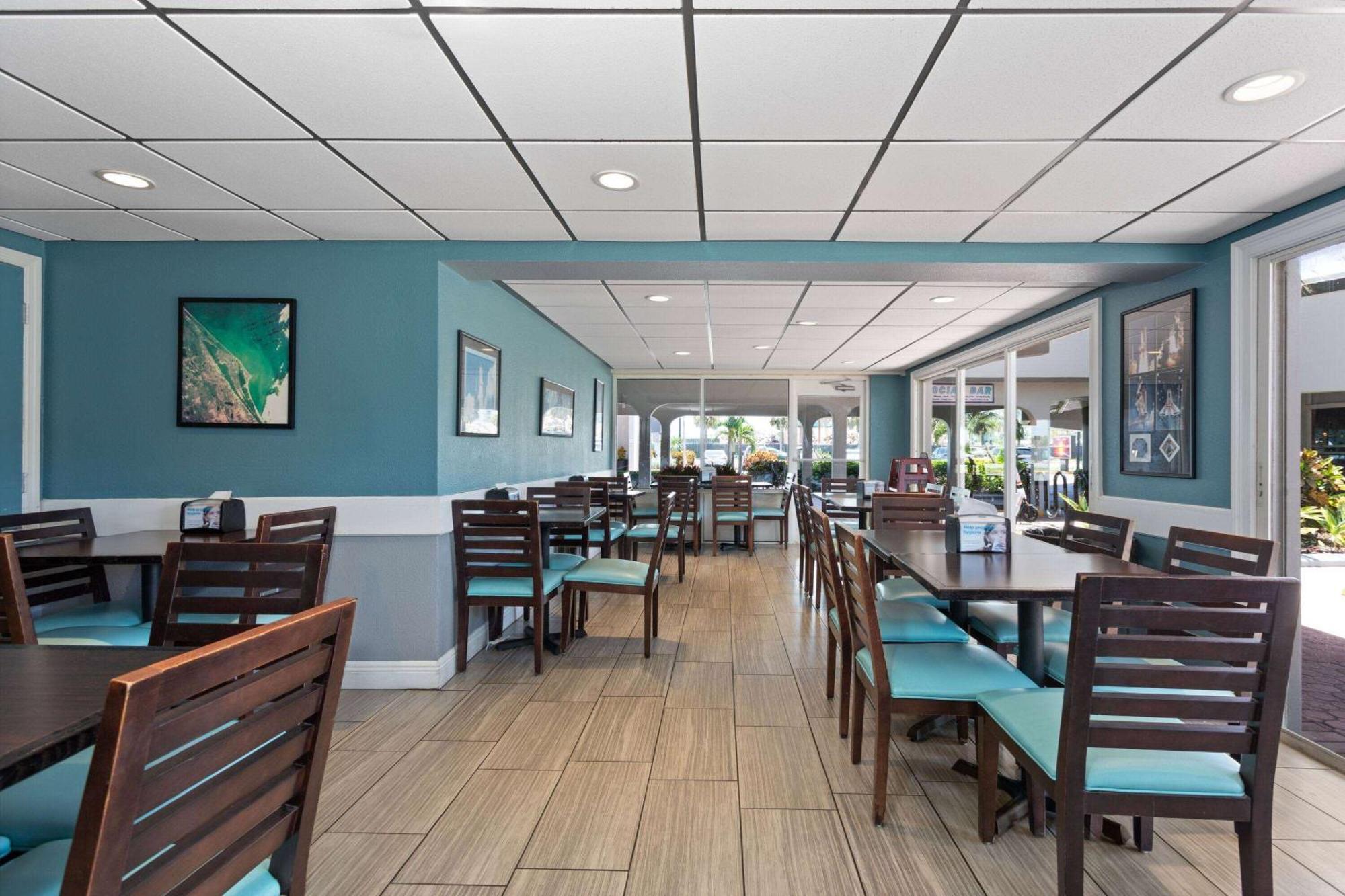 La Quinta Inn By Wyndham Cocoa Beach-Port Canaveral Екстериор снимка