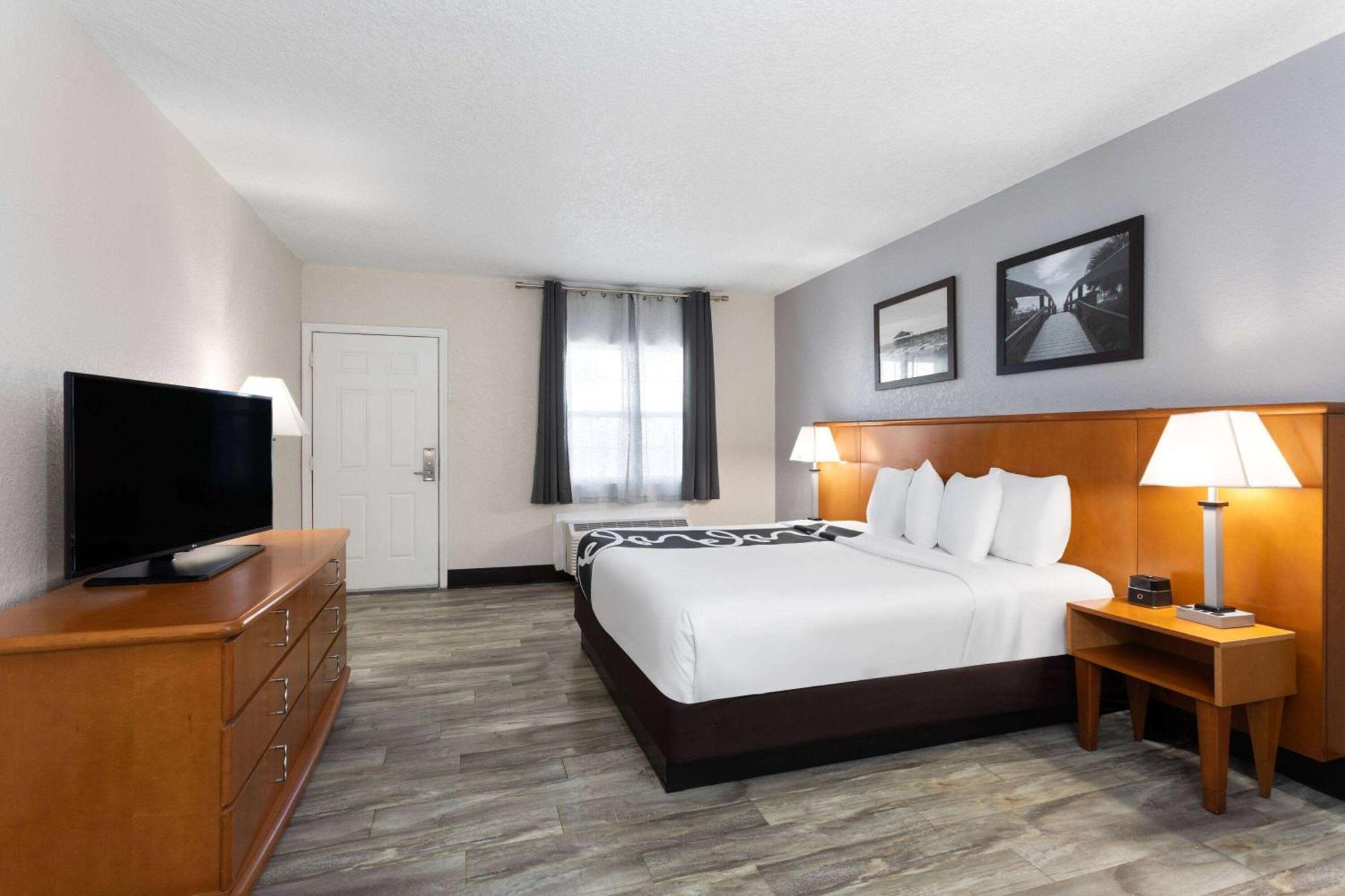 La Quinta Inn By Wyndham Cocoa Beach-Port Canaveral Екстериор снимка