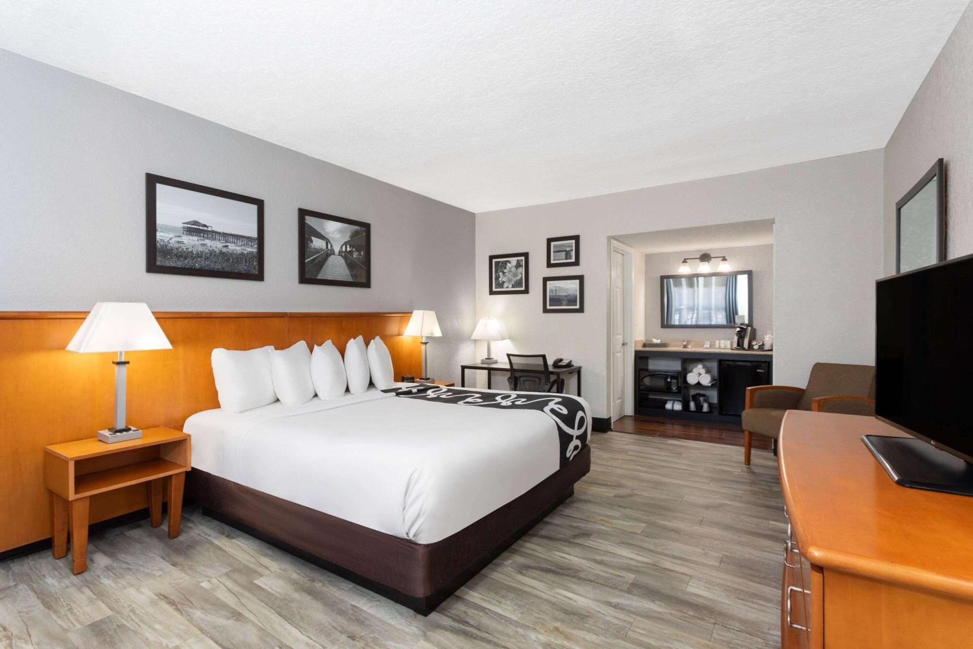 La Quinta Inn By Wyndham Cocoa Beach-Port Canaveral Екстериор снимка