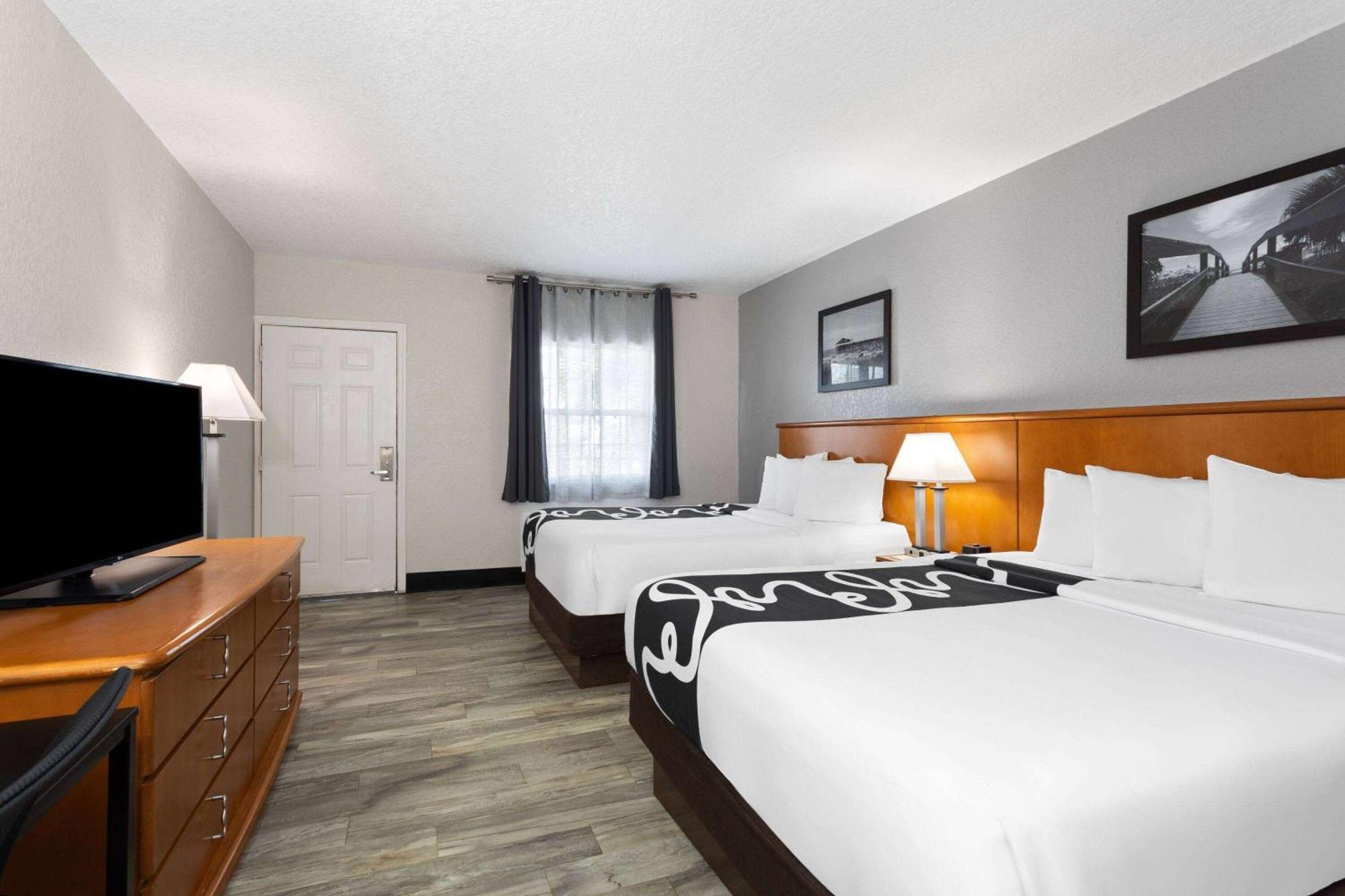 La Quinta Inn By Wyndham Cocoa Beach-Port Canaveral Екстериор снимка